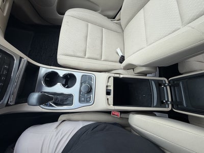 2019 Jeep Grand Cherokee Laredo E