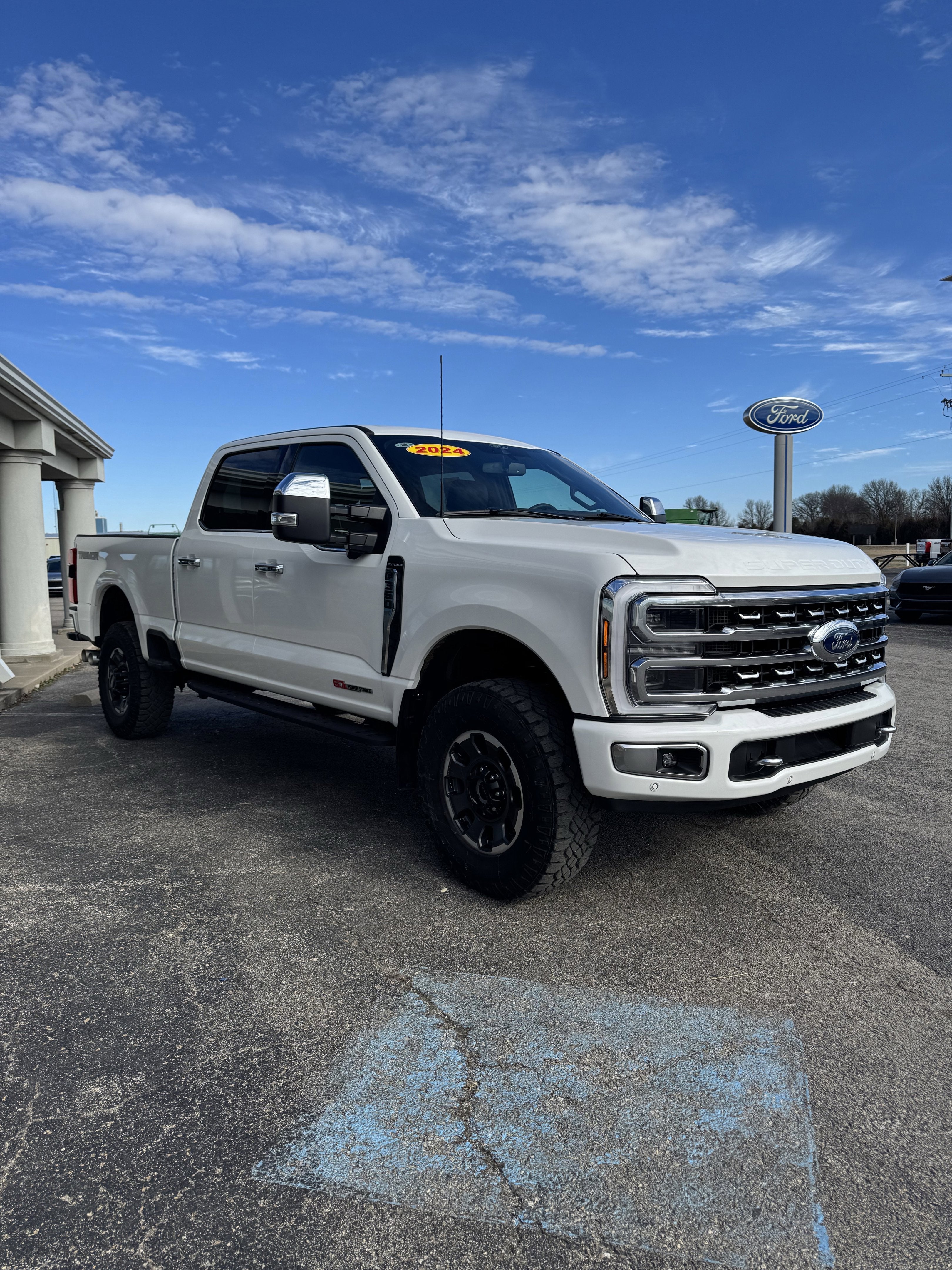 2024 Ford Super Duty F-350 SRW XL