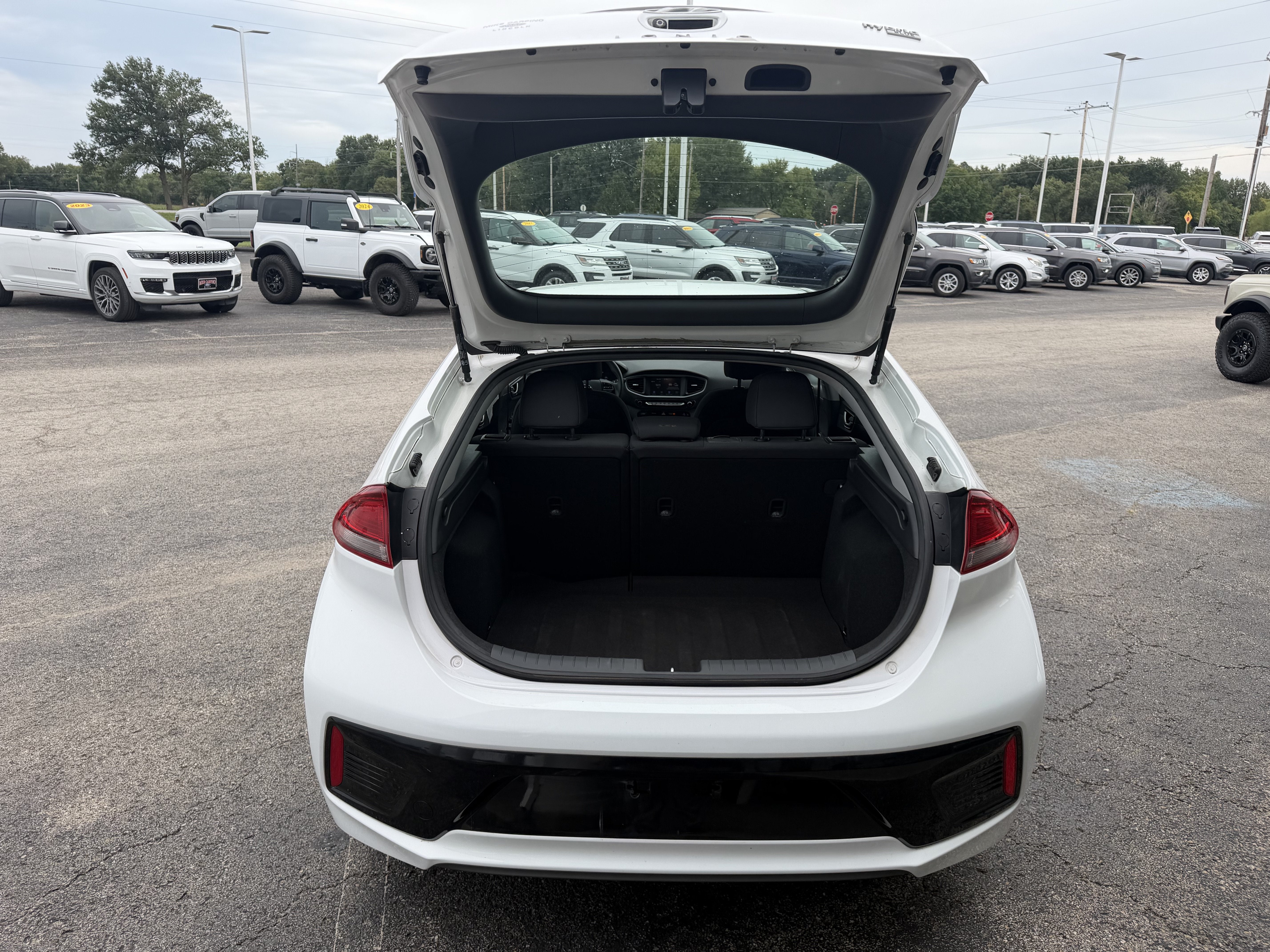 2018 Hyundai Ioniq Hybrid Blue