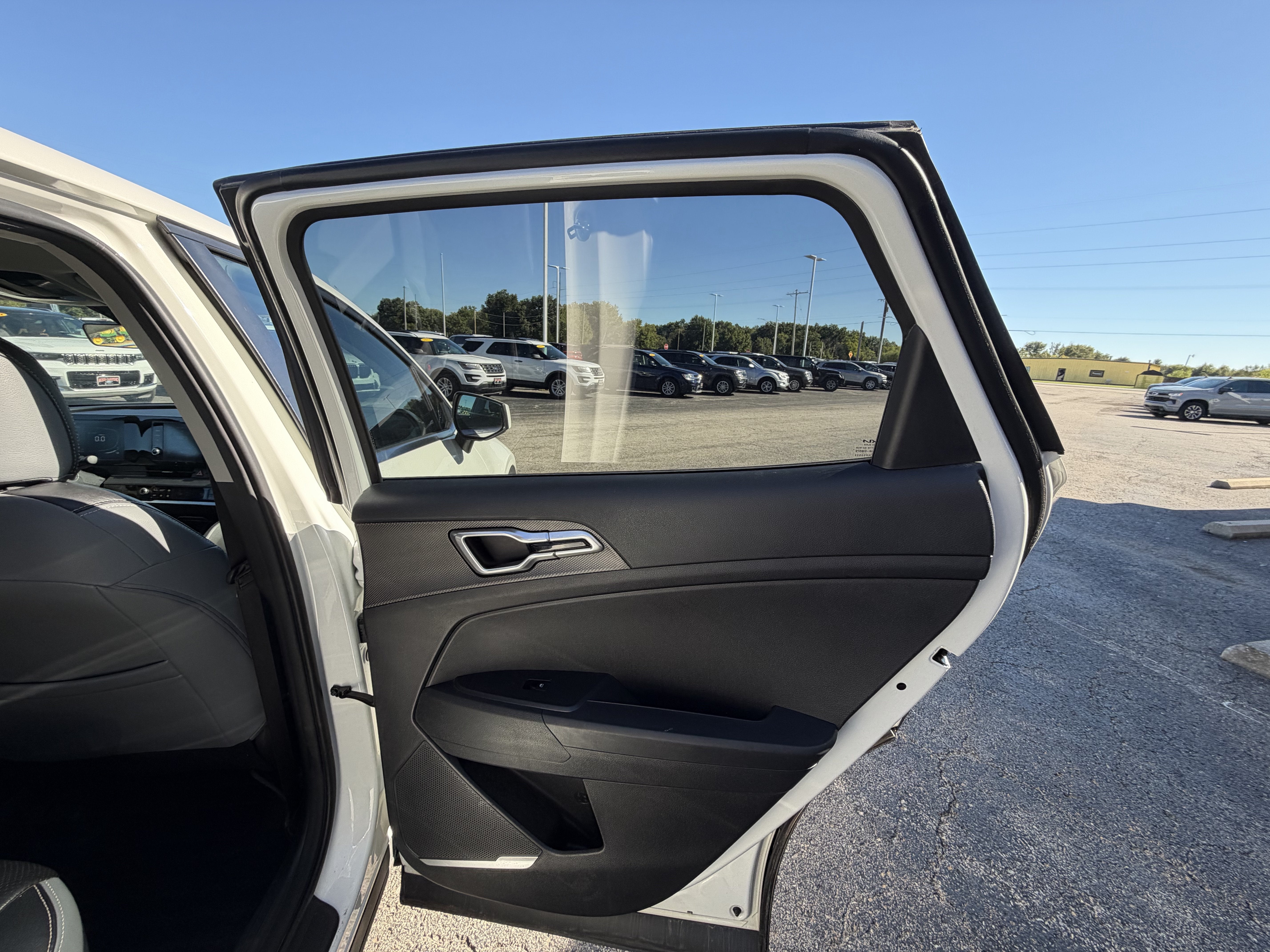 2023 Kia Sportage Hybrid LX