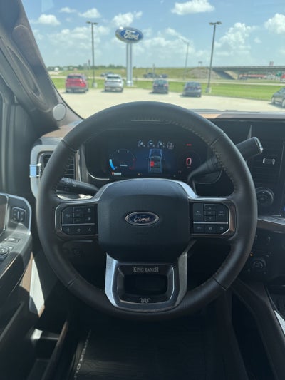 2026 Ford Super Duty F-350 SRW F-350® King Ranch®