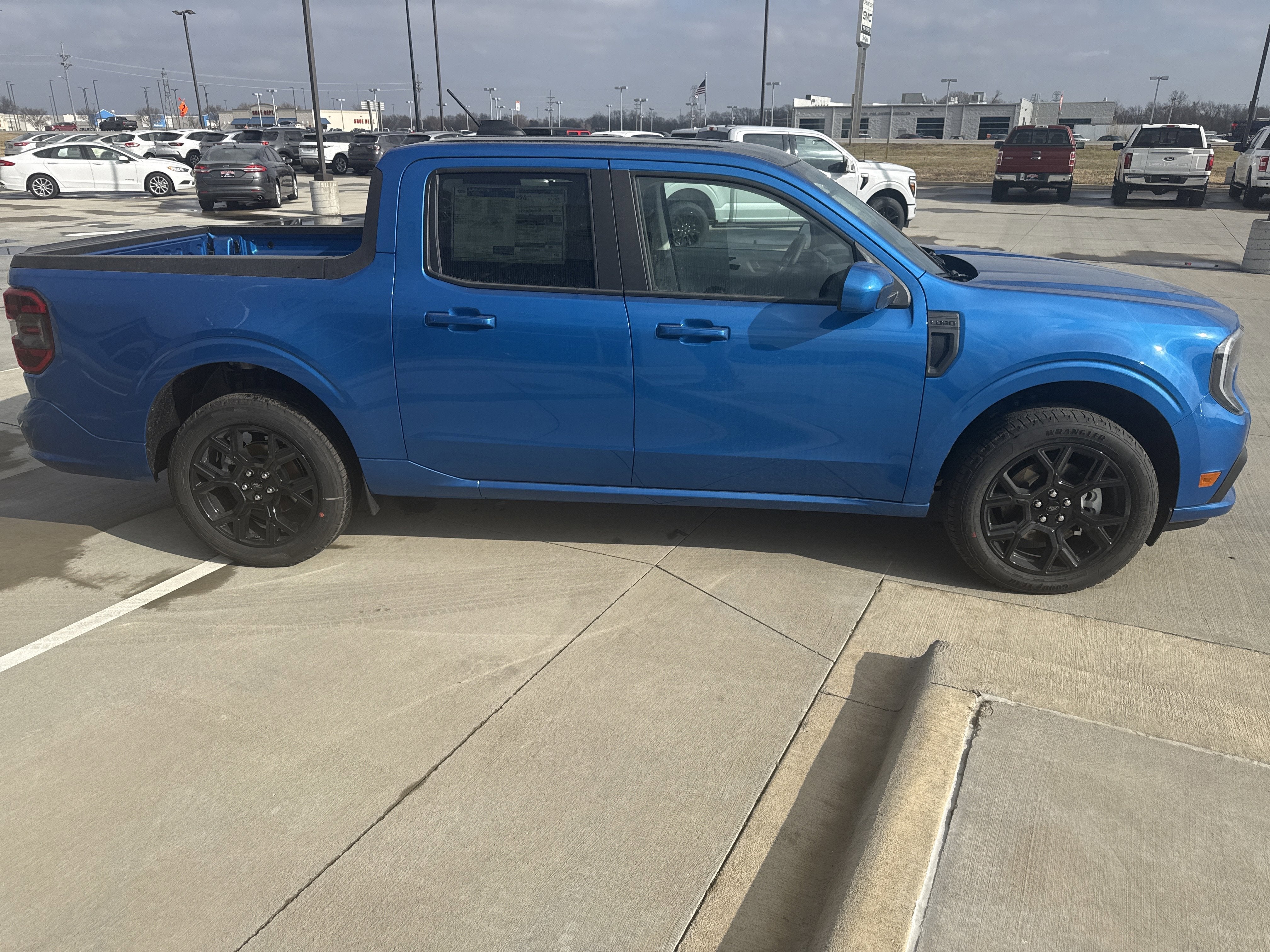2026 Ford Maverick Lobo Standard