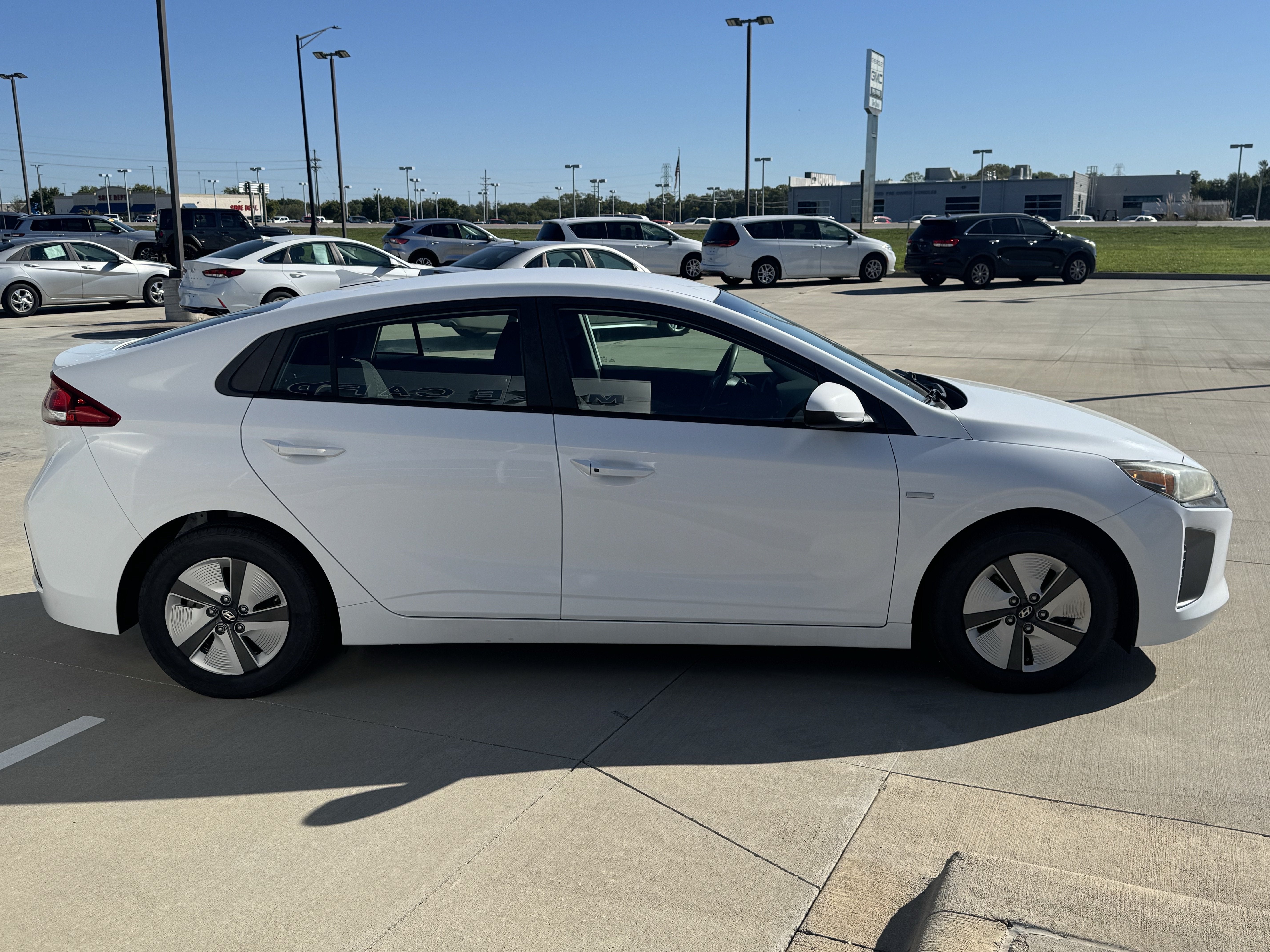 2018 Hyundai Ioniq Hybrid Blue