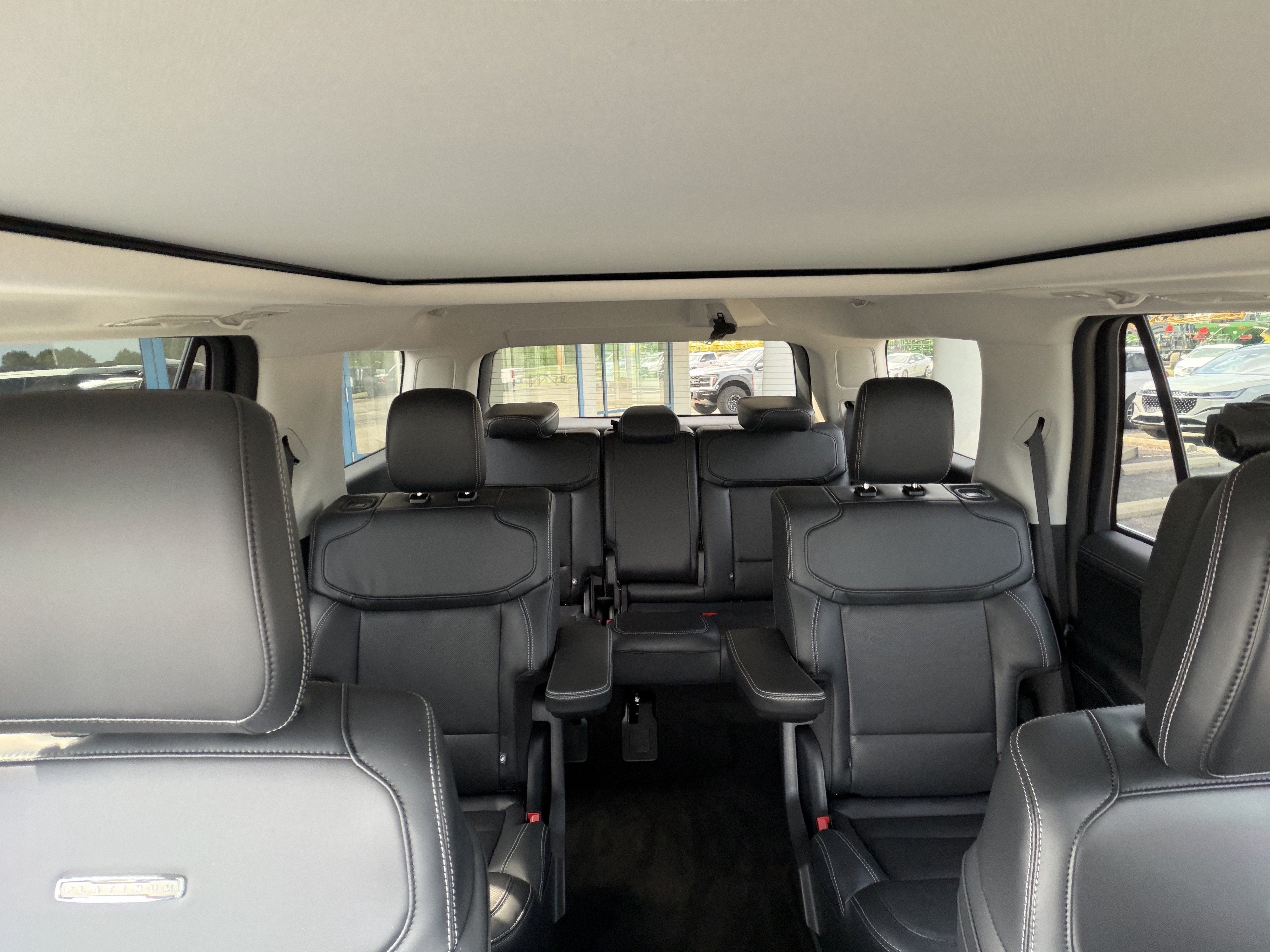 2027 Ford Expedition Platinum