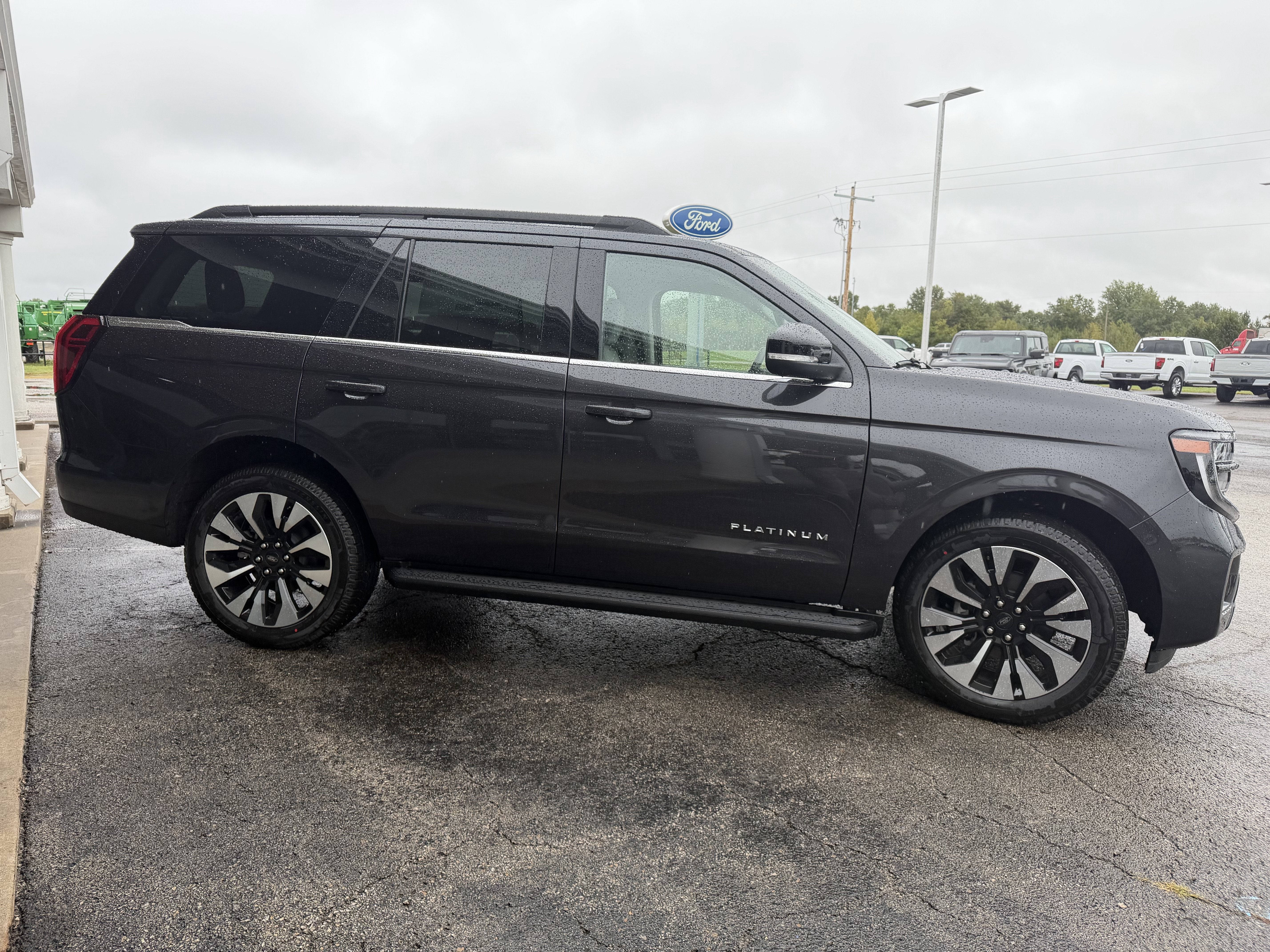 2027 Ford Expedition Platinum