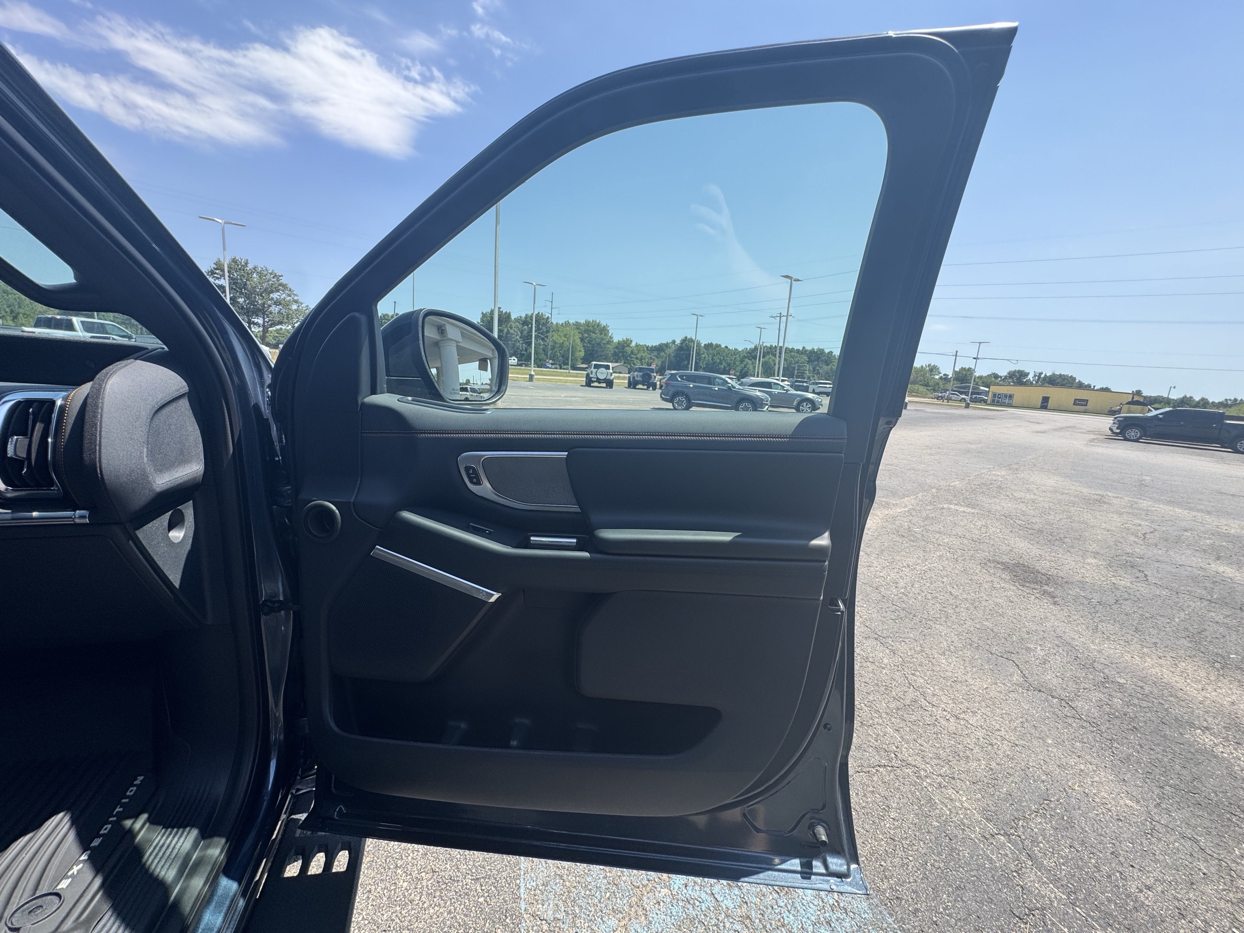 2027 Ford Expedition Tremor