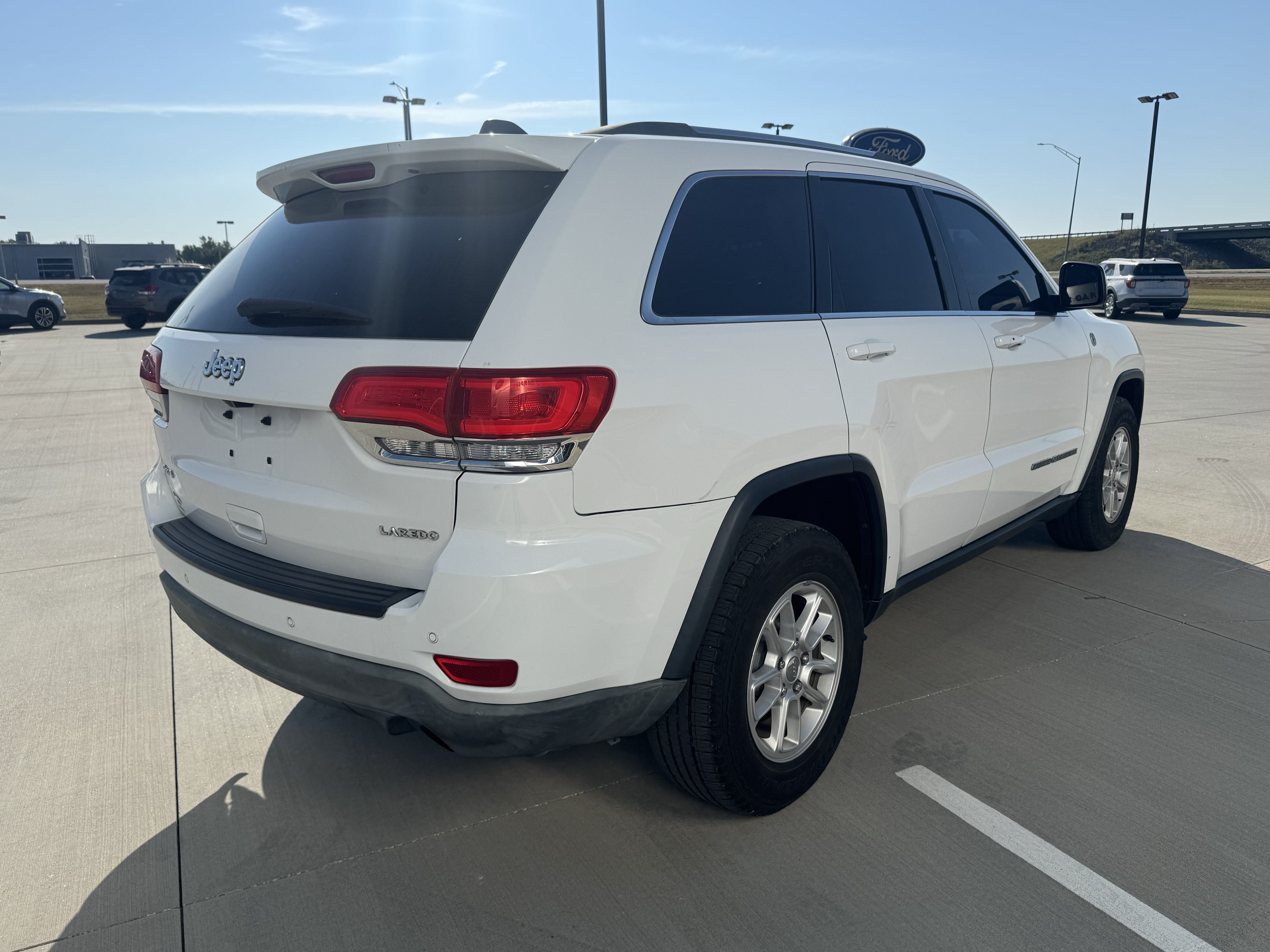2019 Jeep Grand Cherokee Laredo E