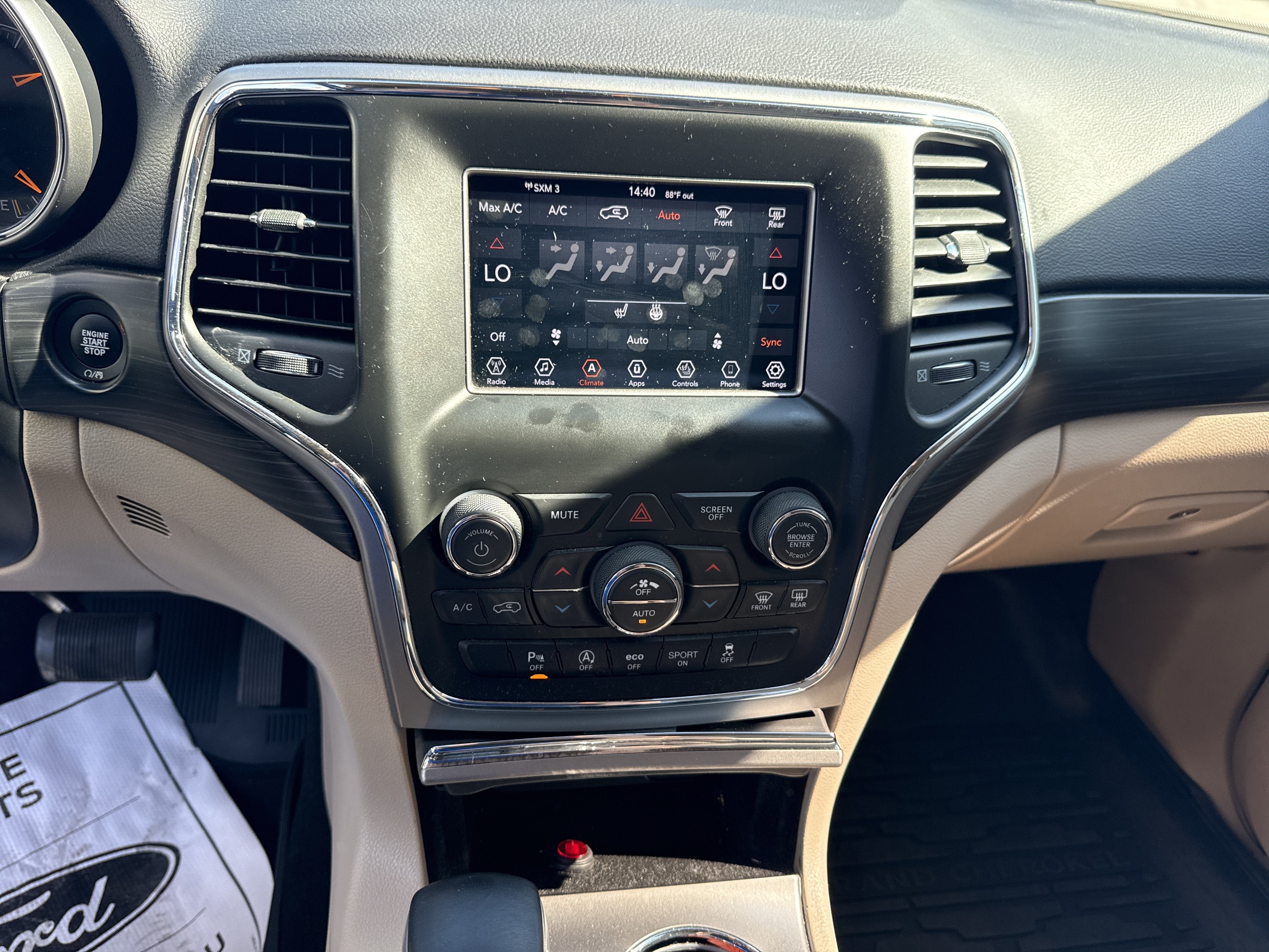 2019 Jeep Grand Cherokee Laredo E