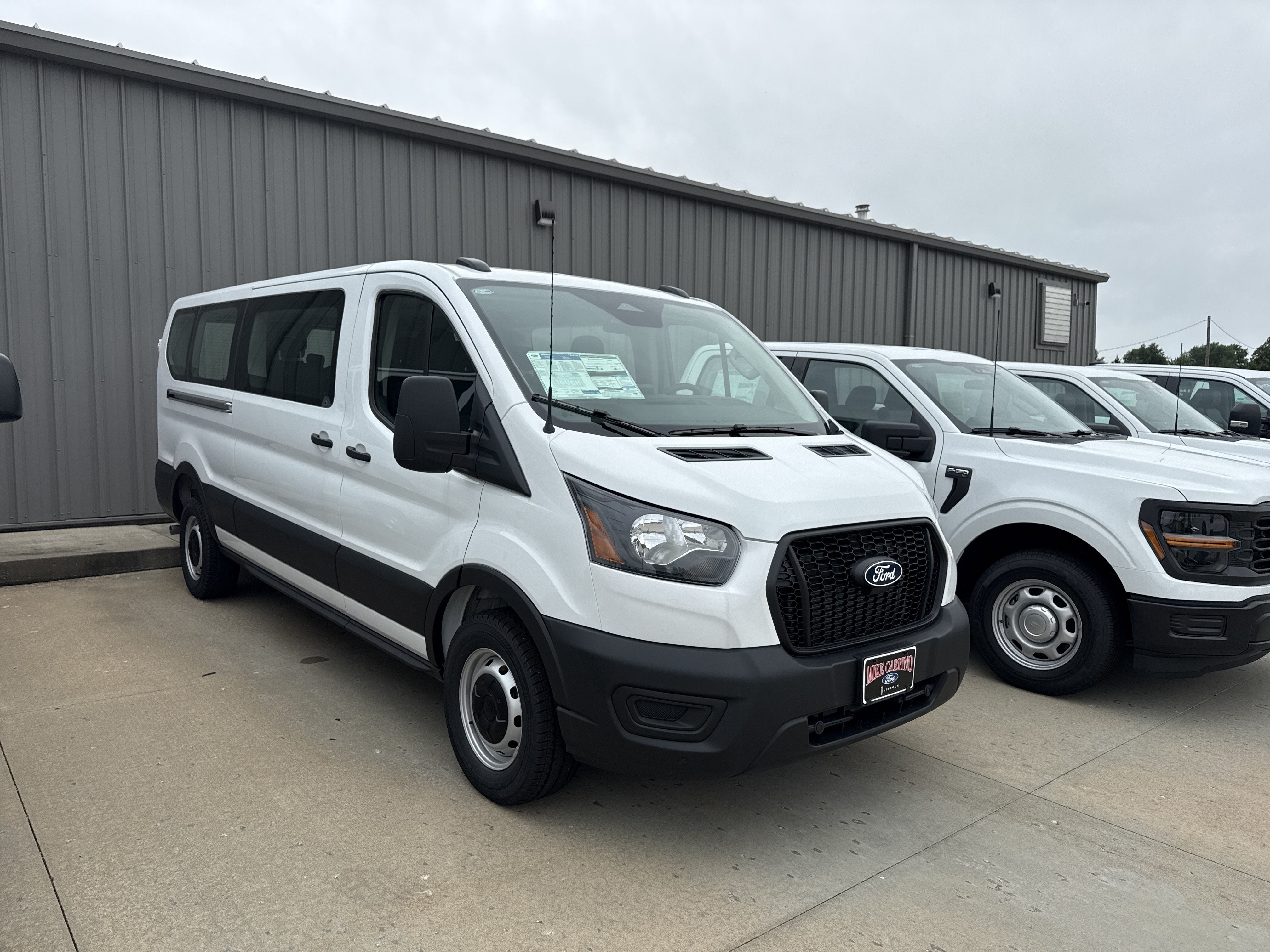2026 Ford Transit Passenger Wagon XL