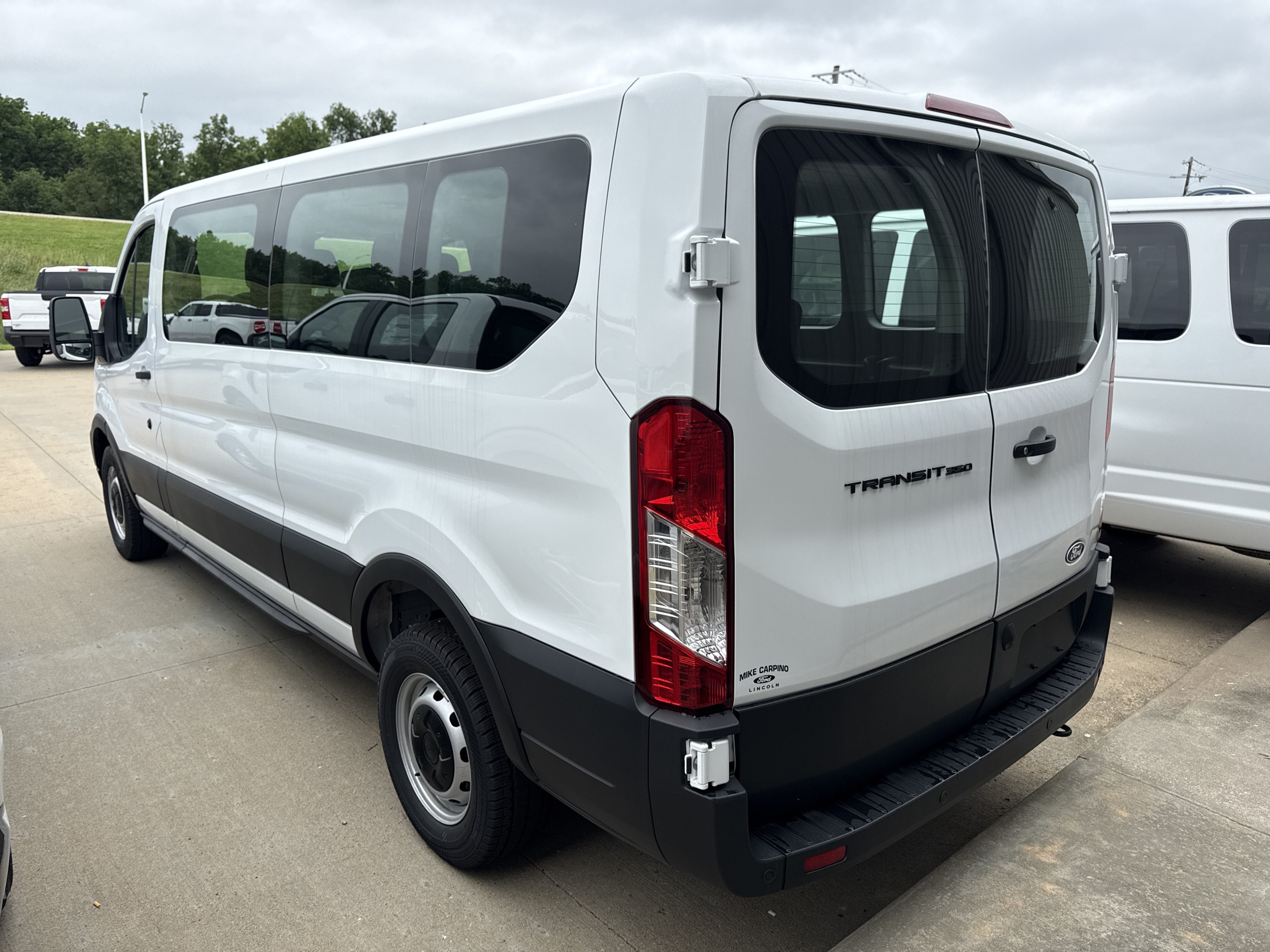 2026 Ford Transit Passenger Wagon XL