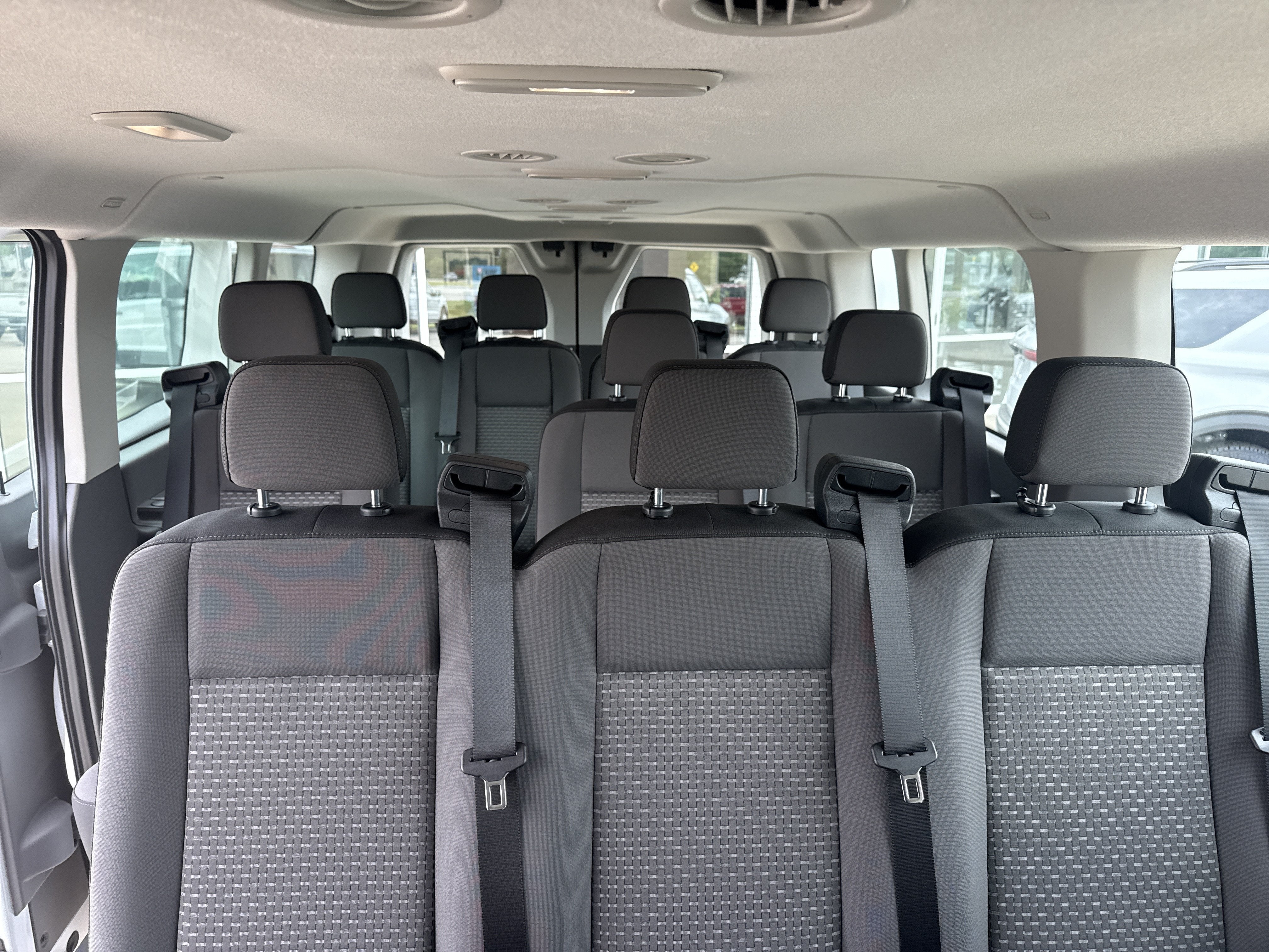 2026 Ford Transit Passenger Wagon XL