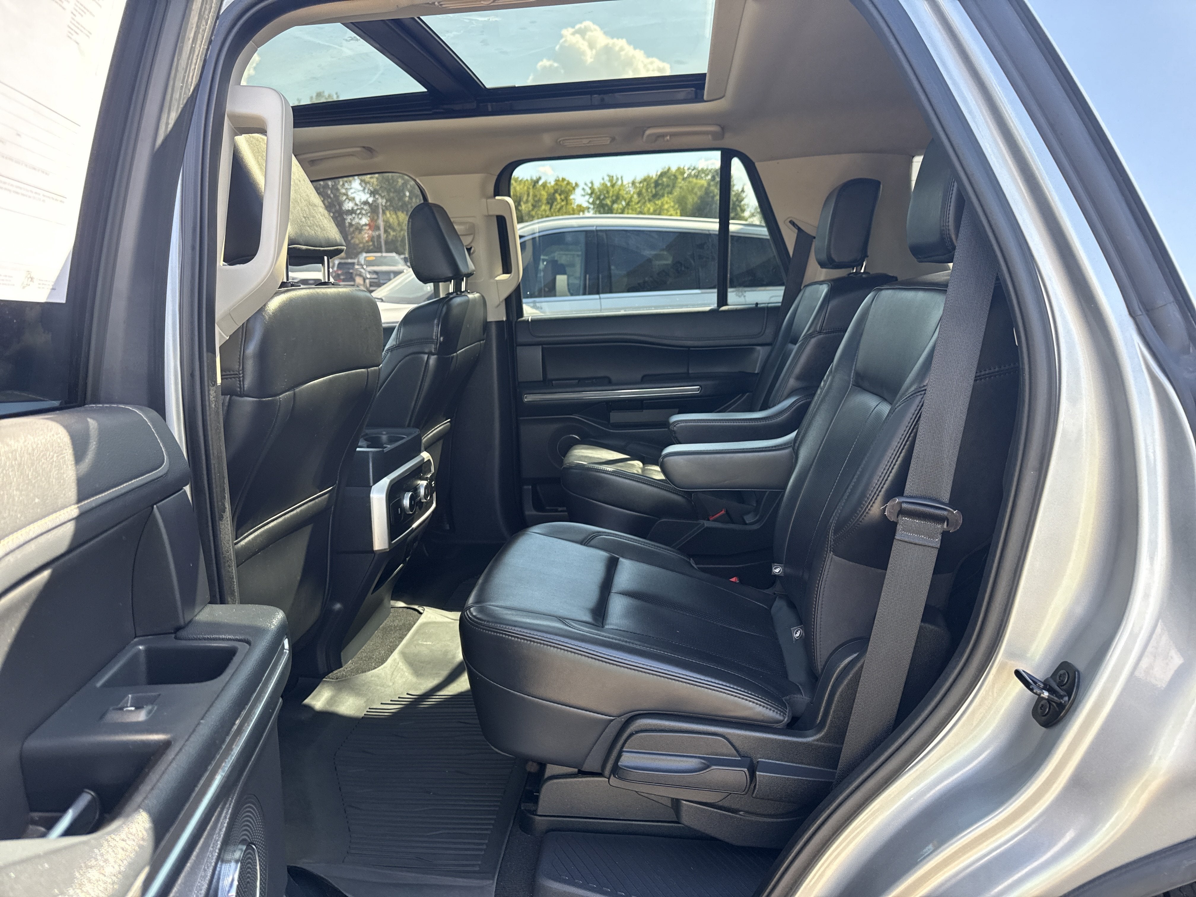2024 Ford Expedition XLT