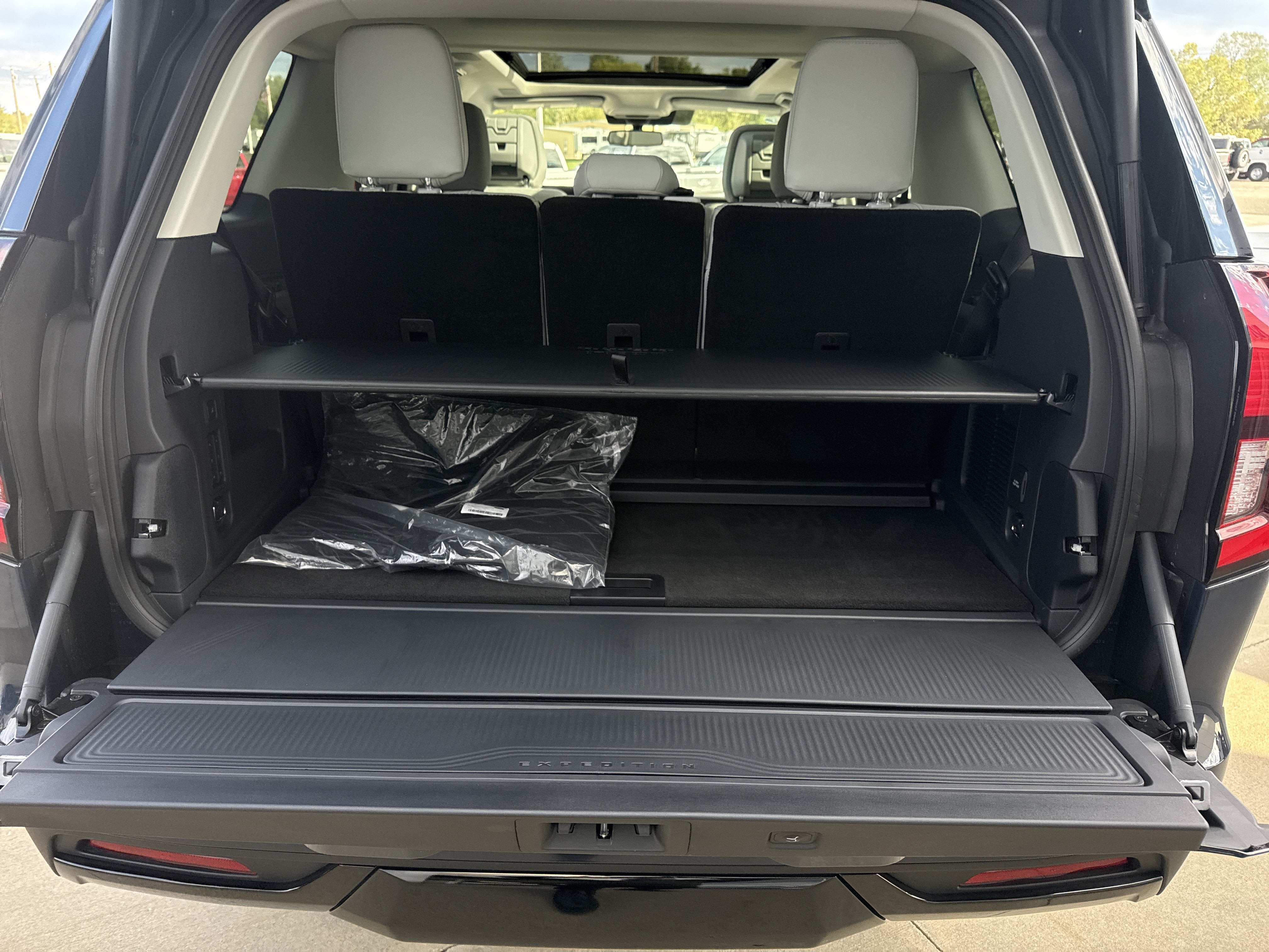 2027 Ford Expedition Platinum