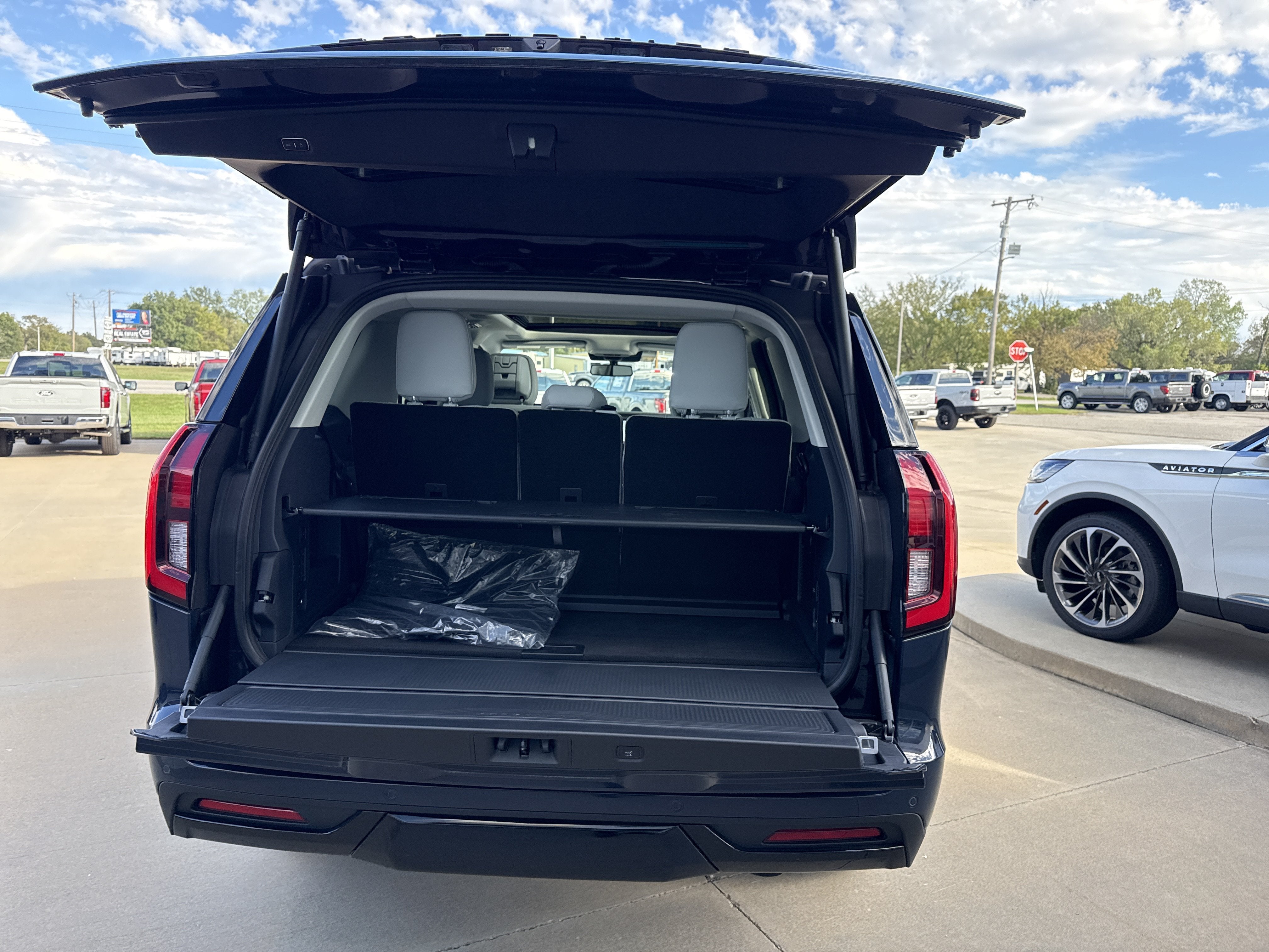 2027 Ford Expedition Platinum