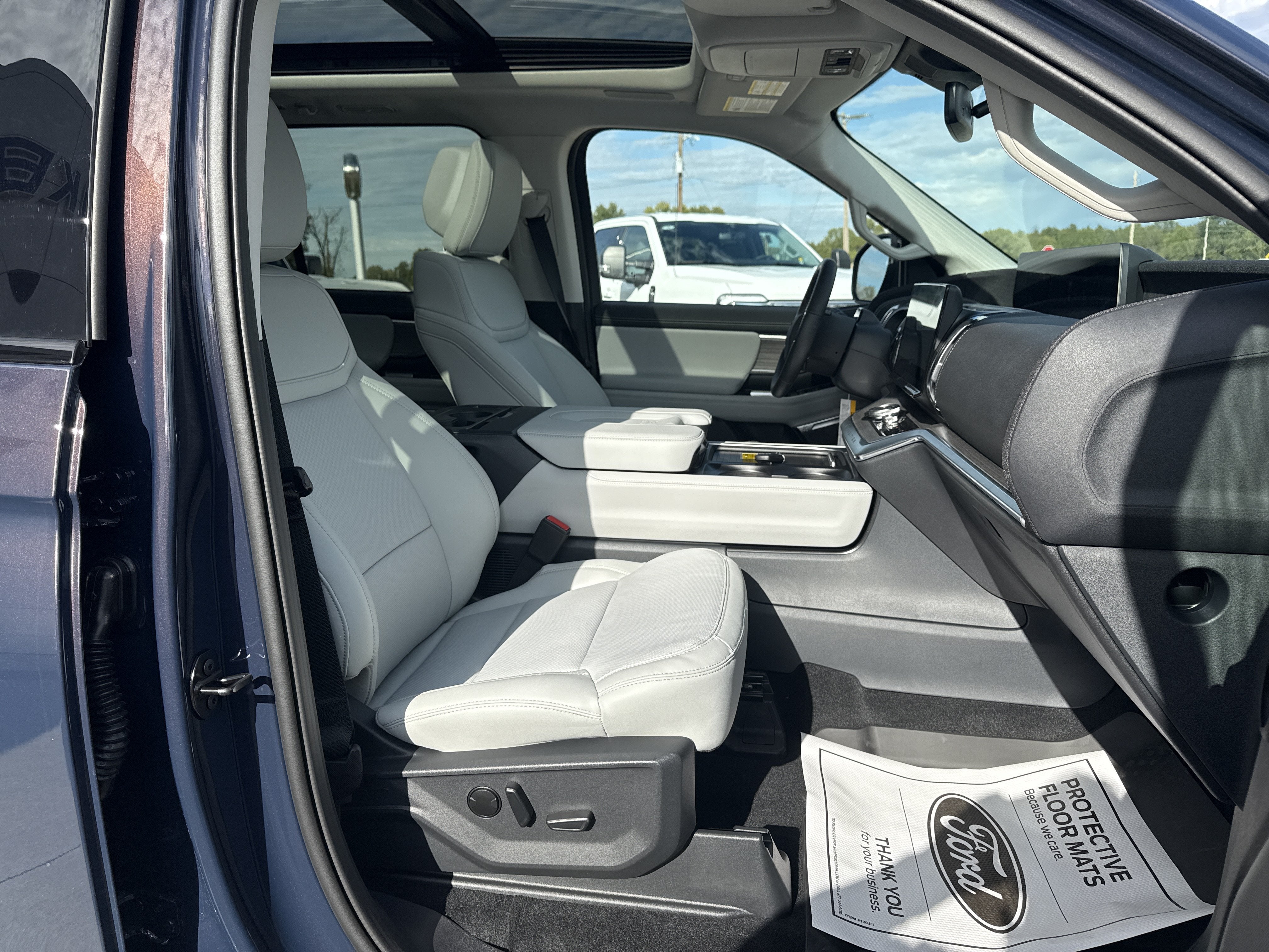 2027 Ford Expedition Platinum
