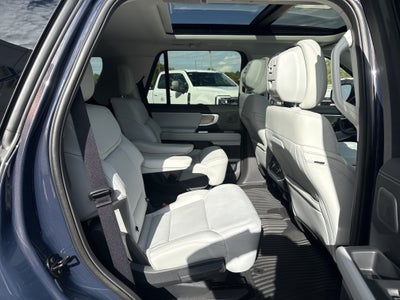 2027 Ford Expedition Platinum