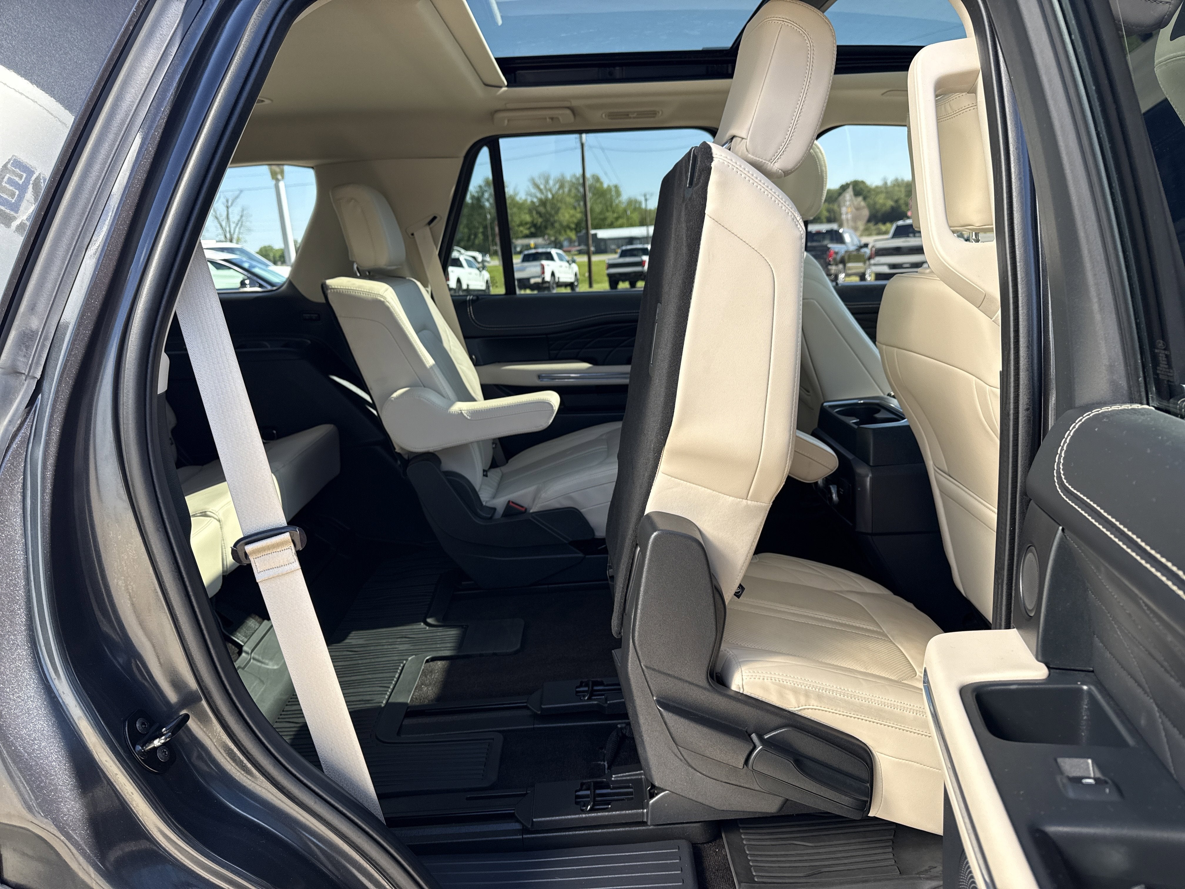 2022 Ford Expedition Platinum