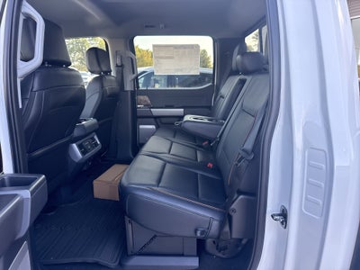 2027 Ford Super Duty F-250 SRW F-250® Lariat®