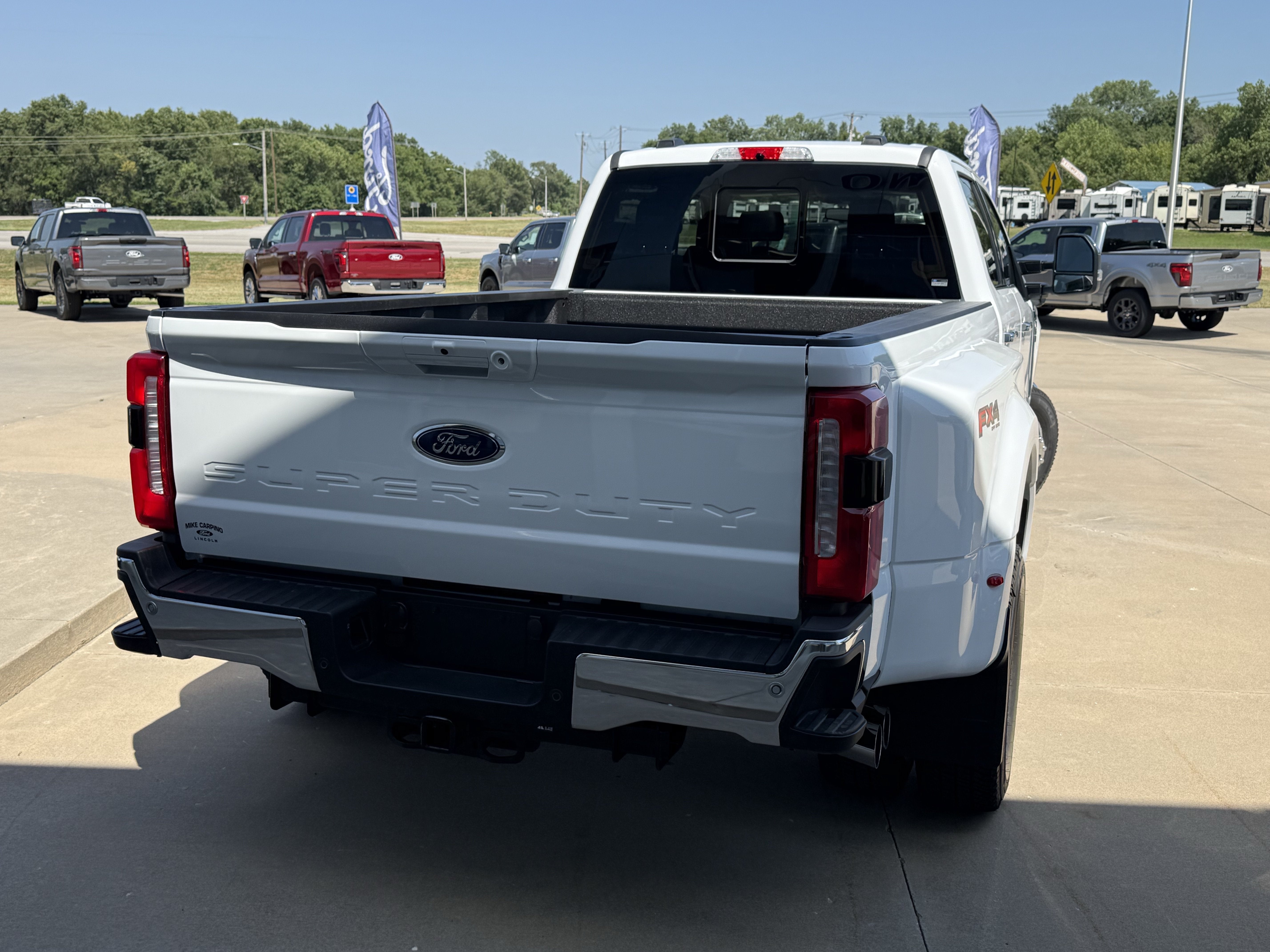 2026 Ford Super Duty F-350 DRW F-350® Lariat®