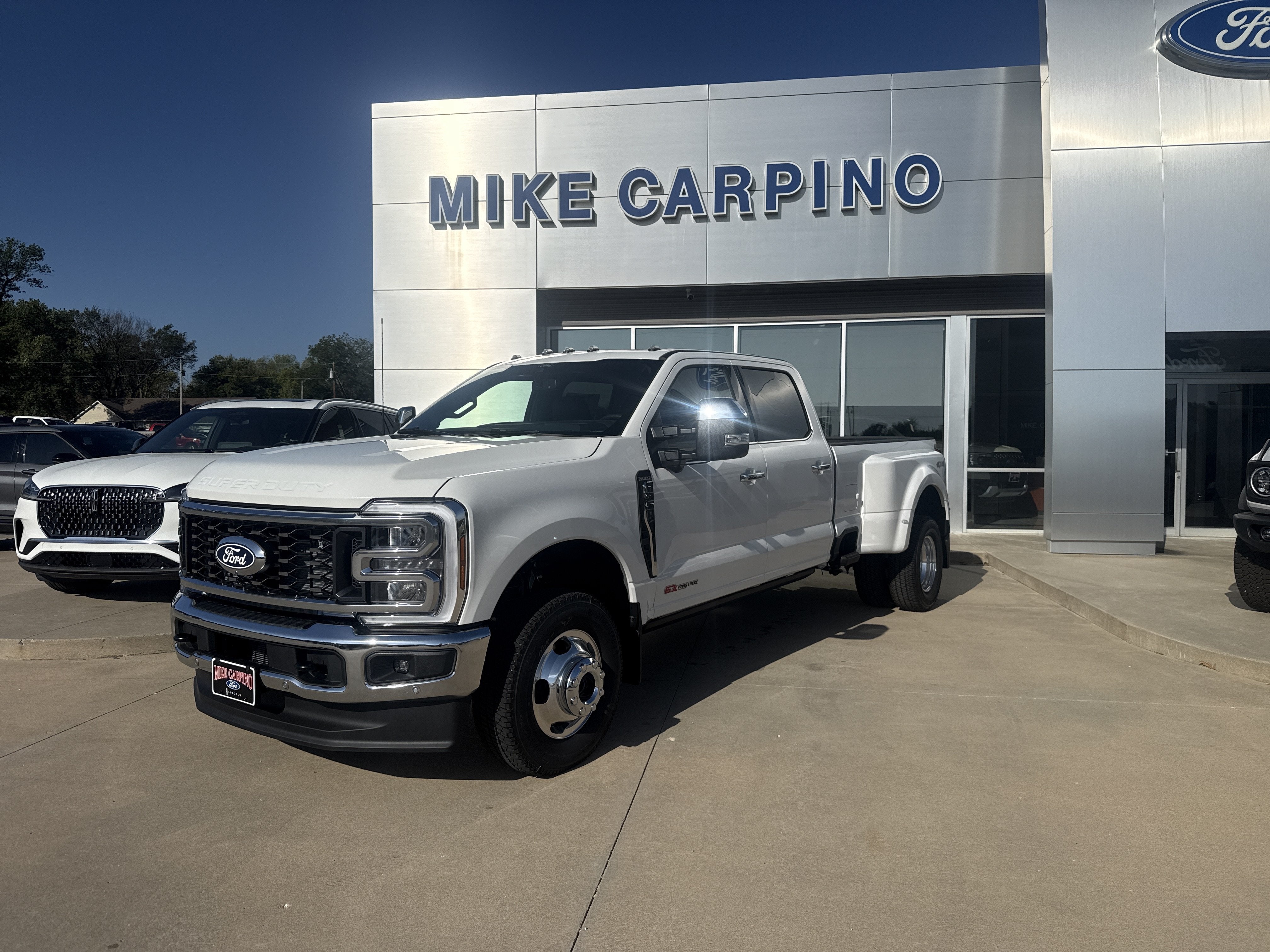 2027 Ford Super Duty F-350 DRW F-350® King Ranch®