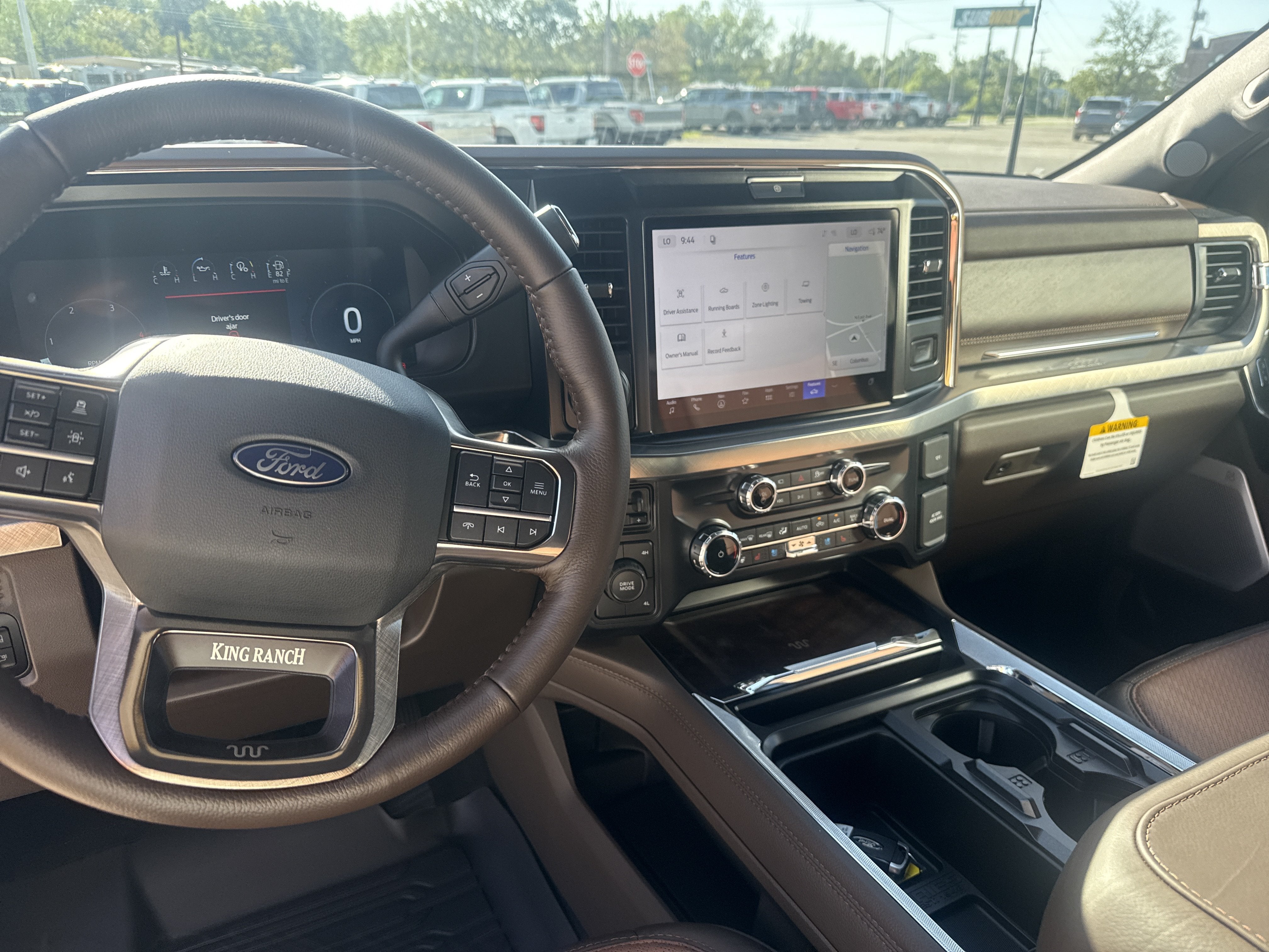 2027 Ford Super Duty F-350 DRW F-350® King Ranch®