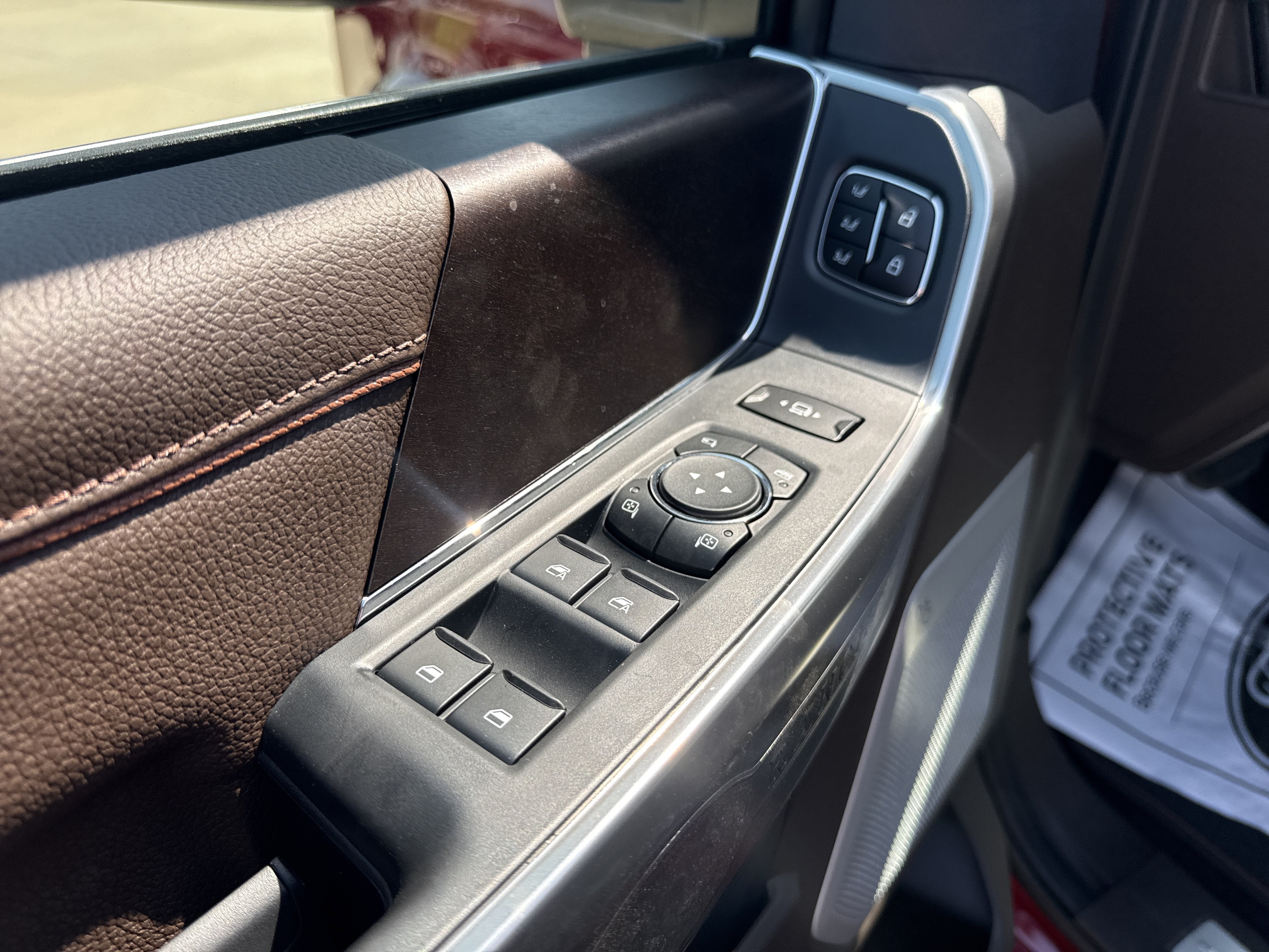 2027 Ford Super Duty F-450 DRW F-450® King Ranch®