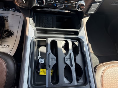 2027 Ford Super Duty F-450 DRW F-450® King Ranch®