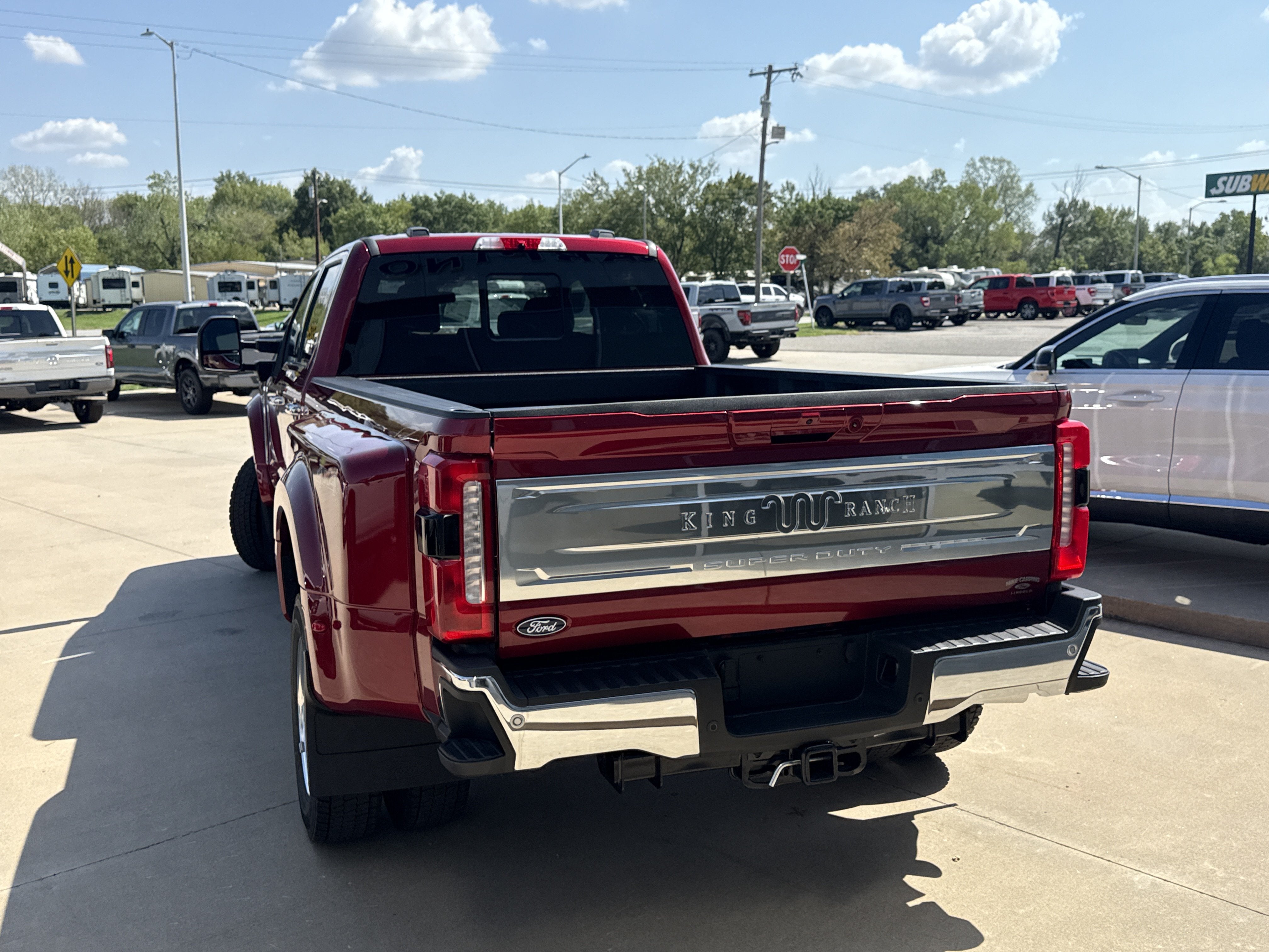 2027 Ford Super Duty F-450 DRW F-450® King Ranch®
