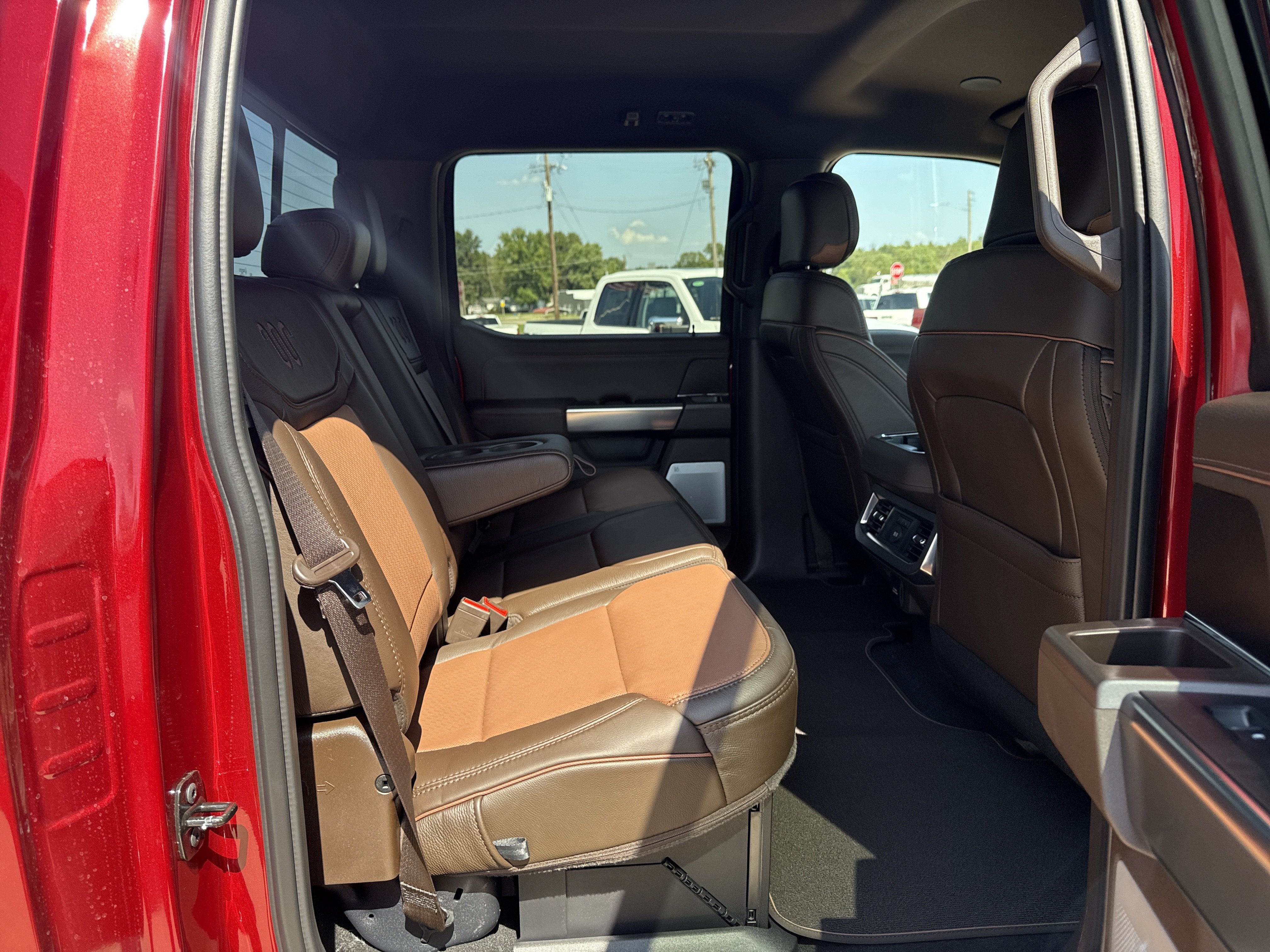 2027 Ford Super Duty F-450 DRW F-450® King Ranch®