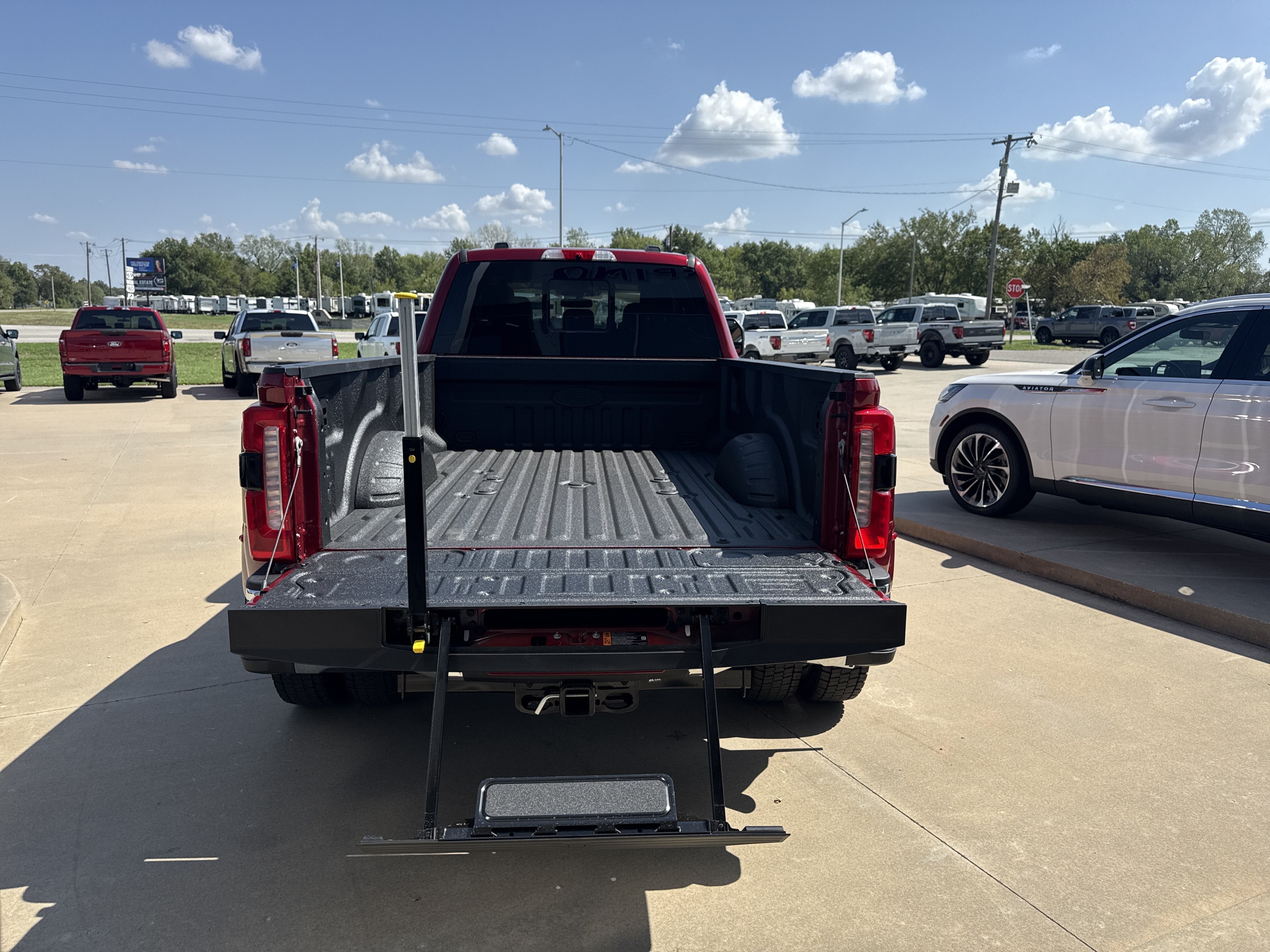 2027 Ford Super Duty F-450 DRW F-450® King Ranch®