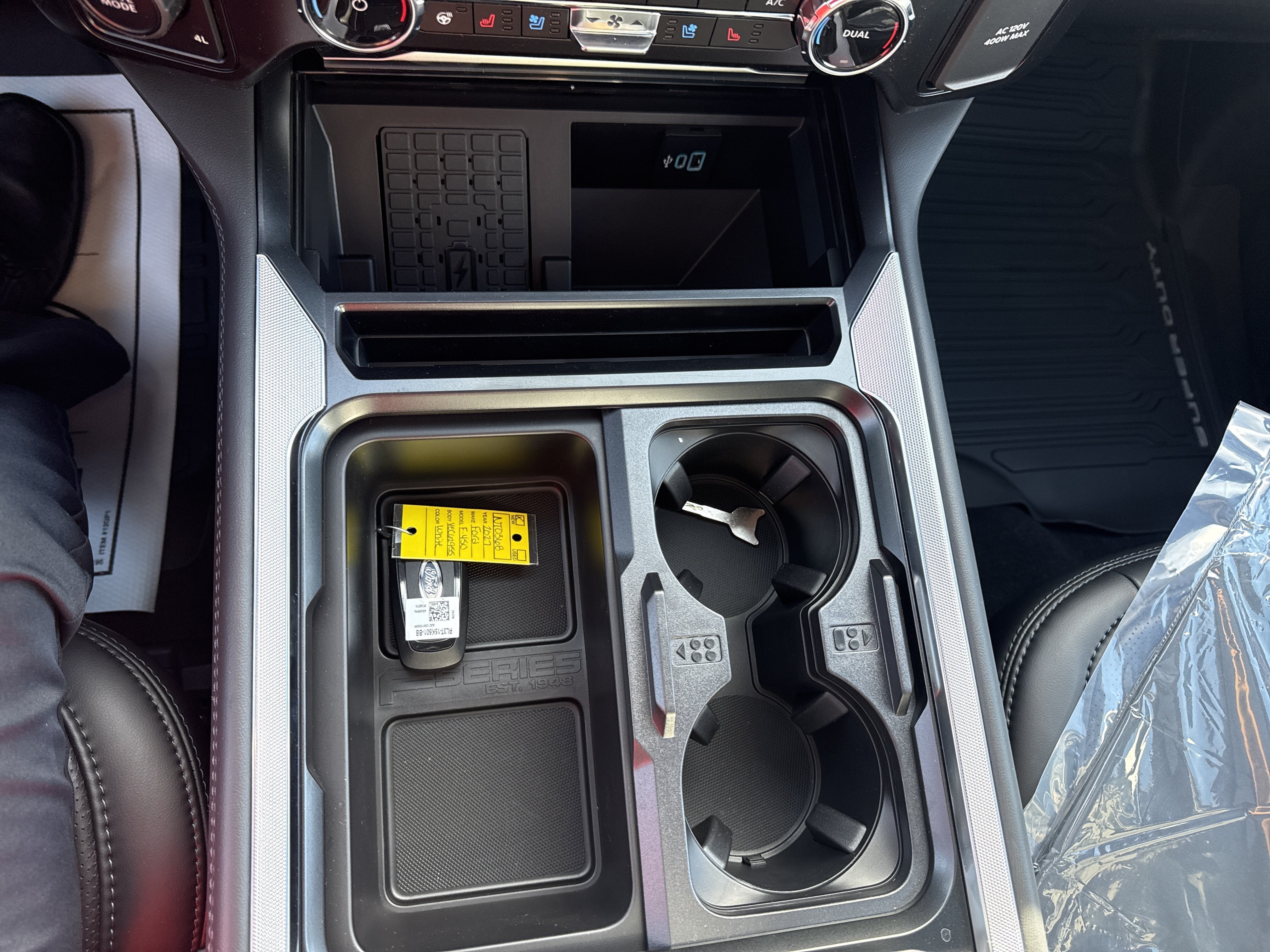 2027 Ford Super Duty F-450 DRW Plat