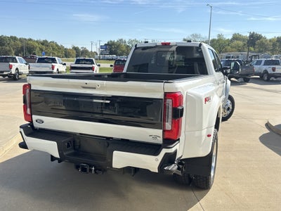 2027 Ford Super Duty F-450 DRW Plat