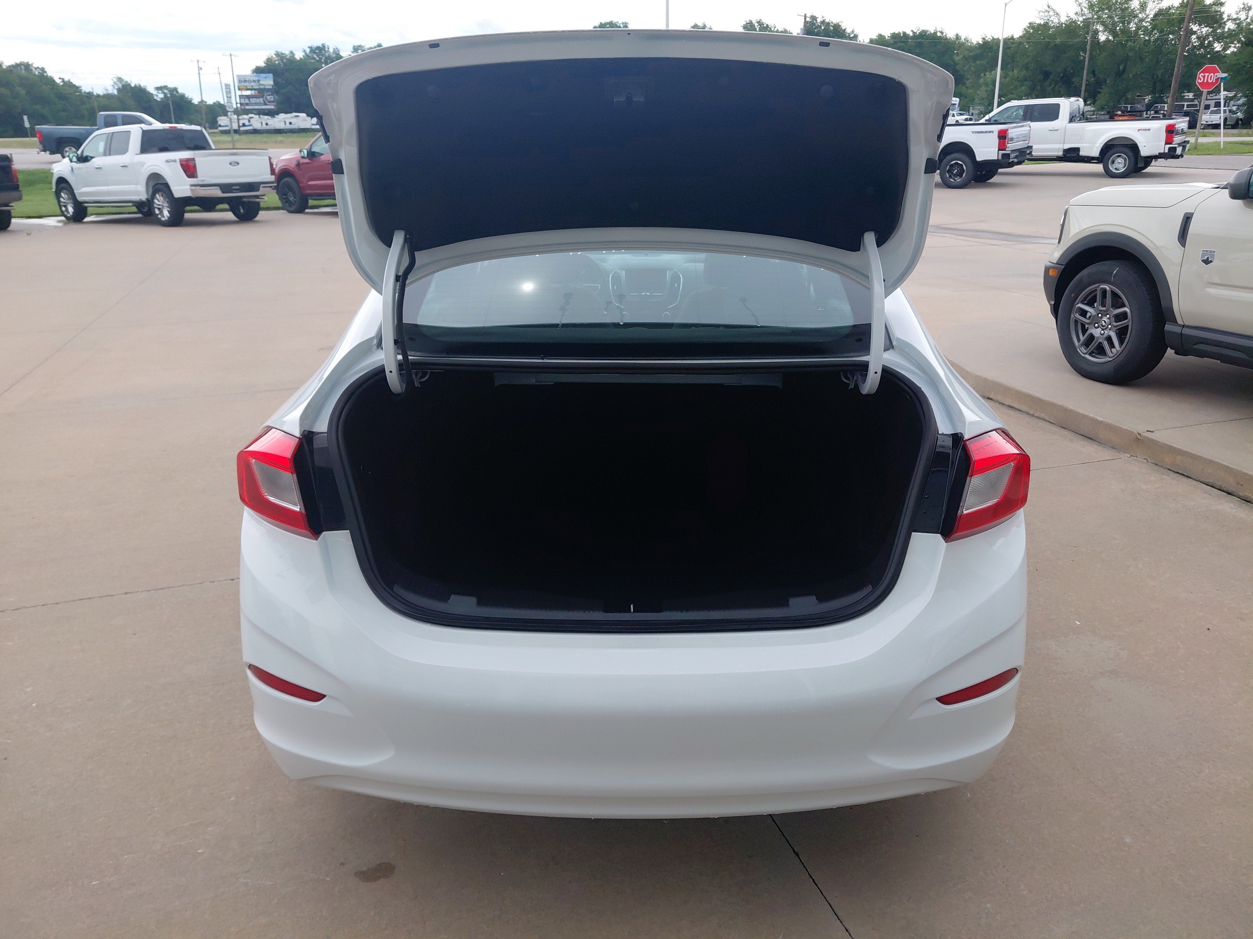 2019 Chevrolet Cruze LS