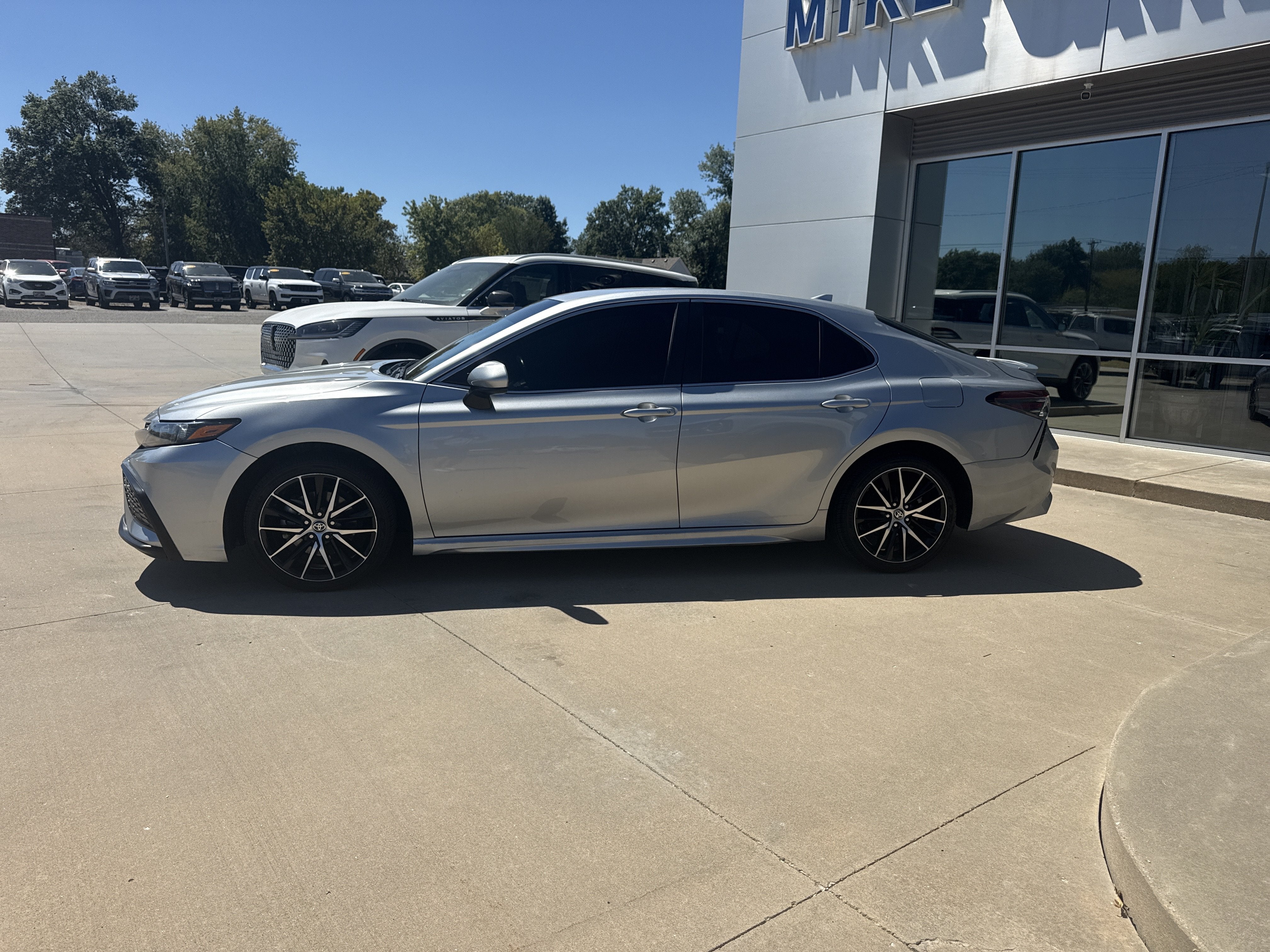 2021 Toyota Camry SE