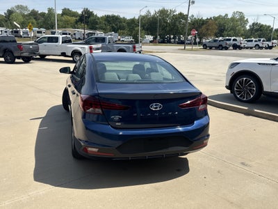2020 Hyundai Elantra SE